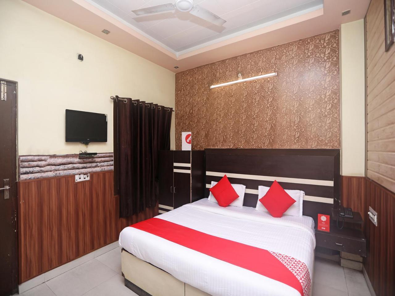 โอโย 18541 โฮเต็ล หริเทพ Hotel Roorkee ภายนอก รูปภาพ